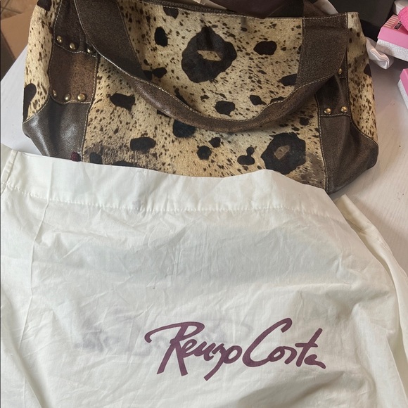 Wild Elegance Leopard Print Shoulder Bag - Picture 10 of 11